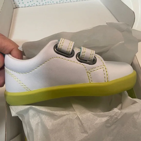 NIB ten little toddler White and Yellow Shoes - Picture 1 of 3